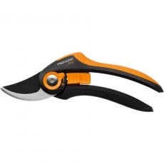 FISKARS P68 SmartFit metszőolló